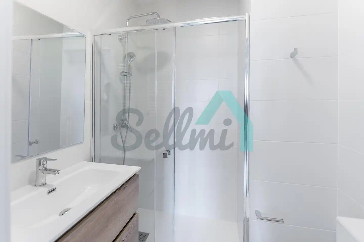 Baño de Piso en venta en Gijón  con Calefacción