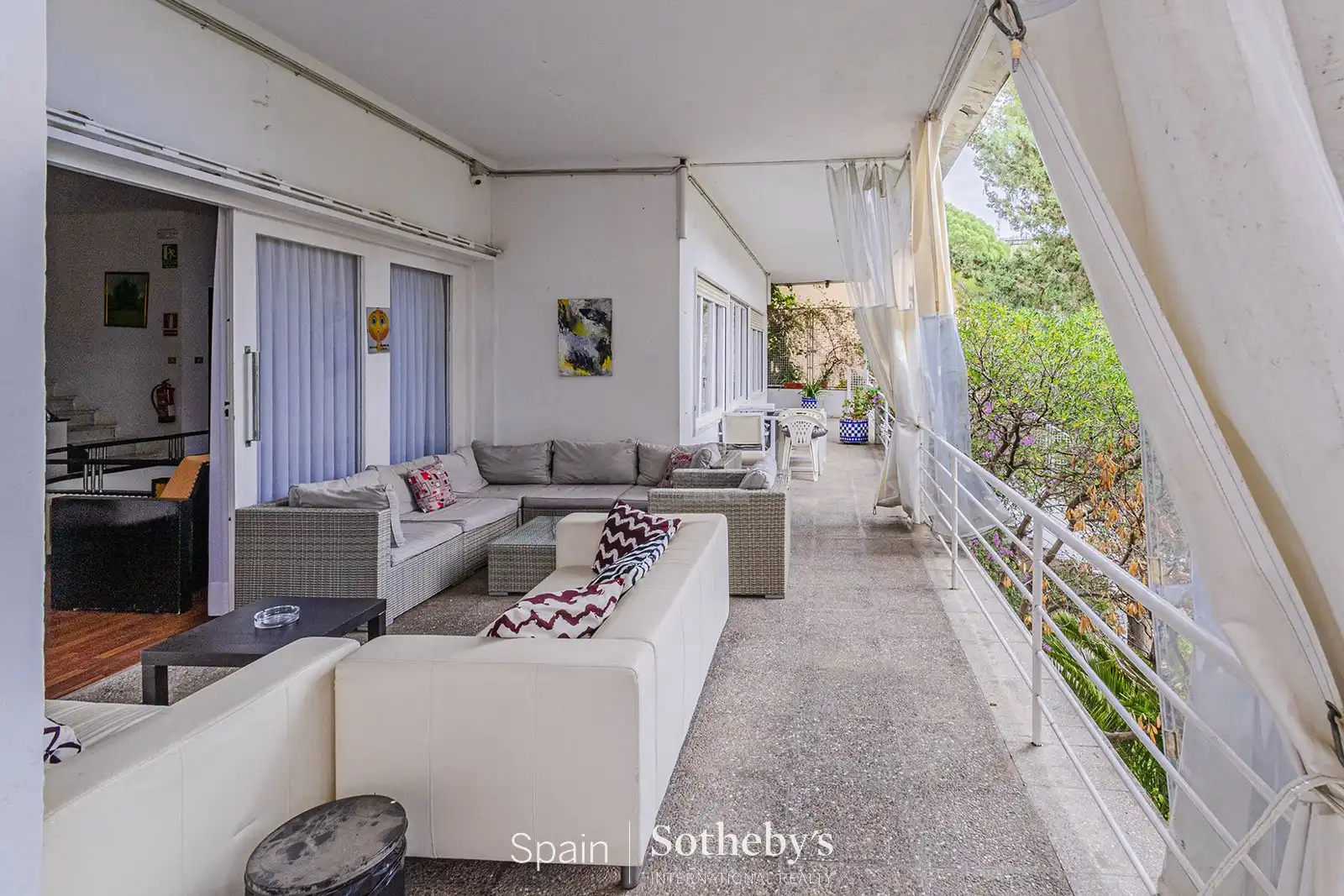 Terrassa de Casa o xalet en venda en Barcelona amb Aire condicionat, Calefacció i Jardí privat