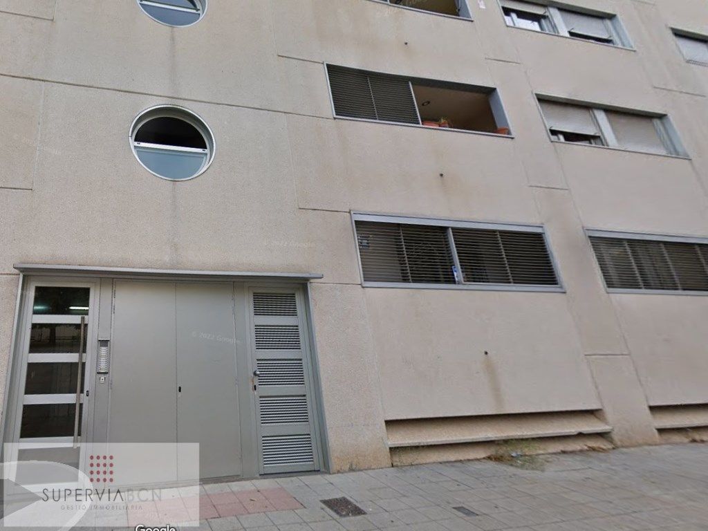 Vista exterior de Piso en venta en  Barcelona Capital