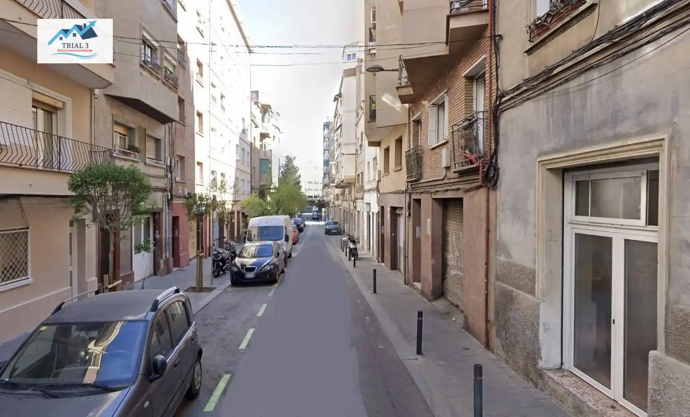 Exterior view of Attic for sale in L'Hospitalet de Llobregat  with Terrace and Balcony