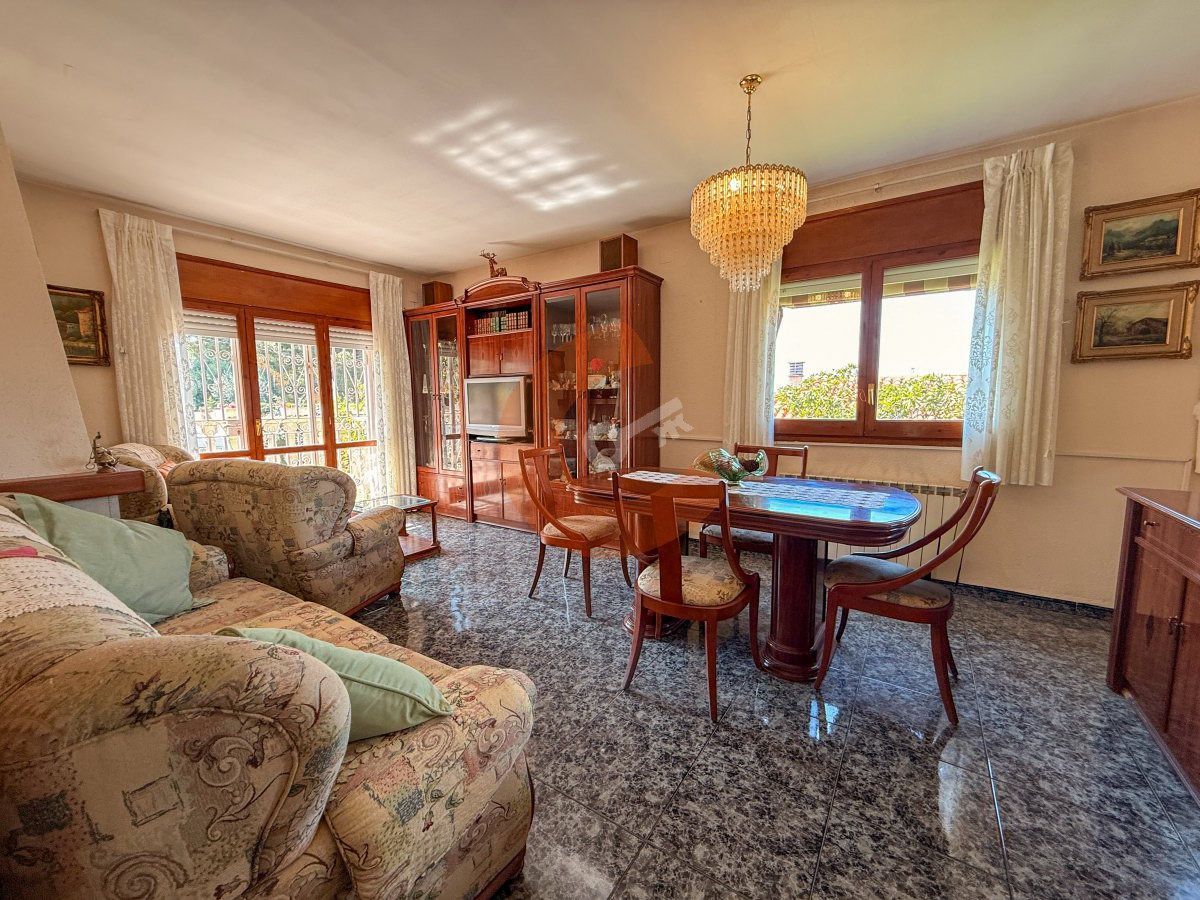 Living room of Houses for sale in El Vendrell  with Air Conditioner, Heating and Terrace