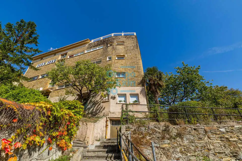 Vista exterior de Pis en venda en Donostia - San Sebastián  amb Calefacció, Jardí privat i Terrassa