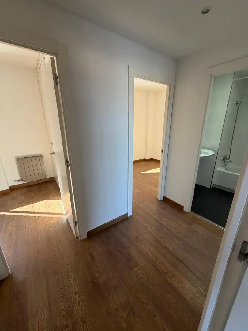 Flat for rent in Barcelona  with Air Conditioner, Heating and Terrace