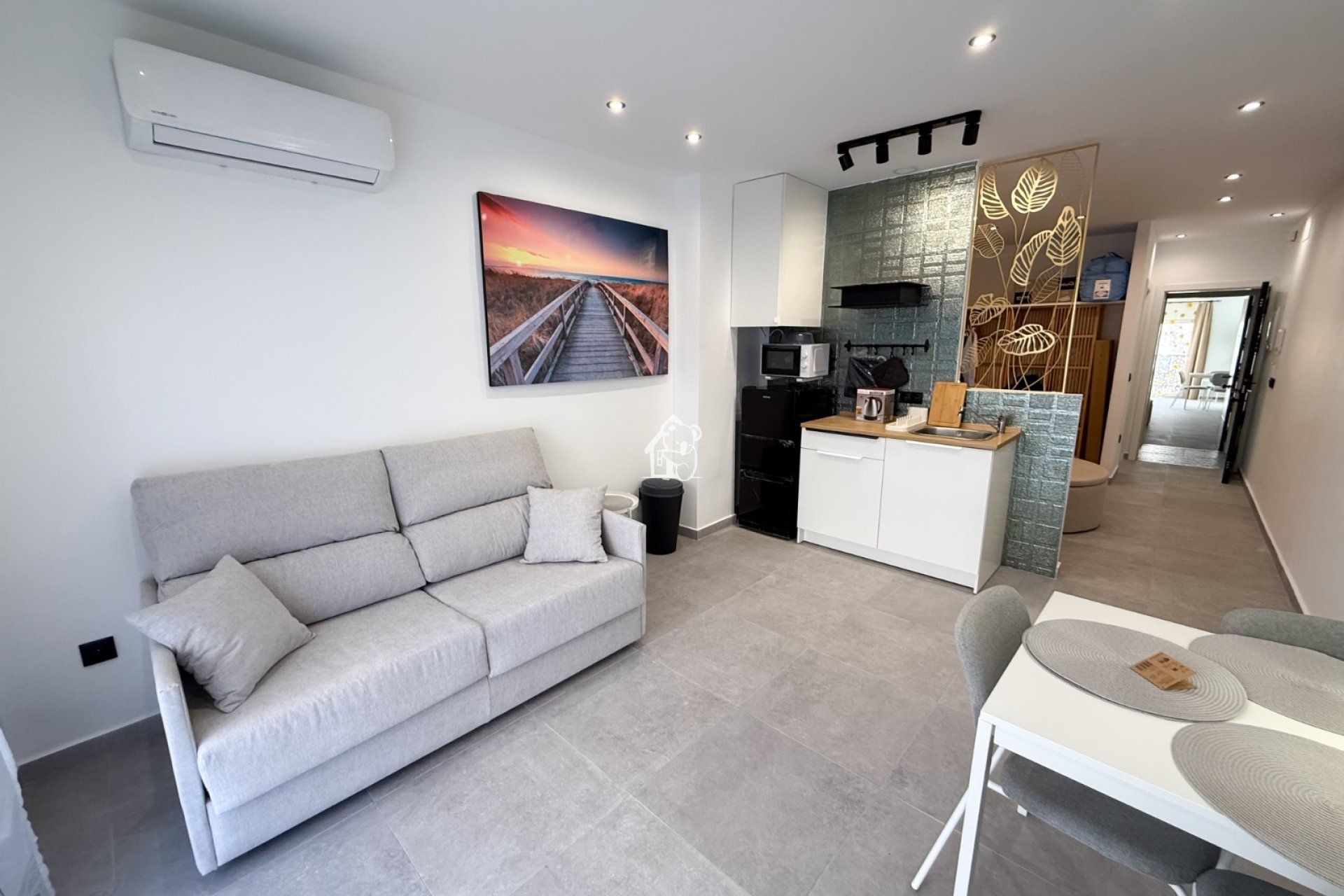 Living room of Study to rent in Torrevieja  with Air Conditioner, Furnished and Oven