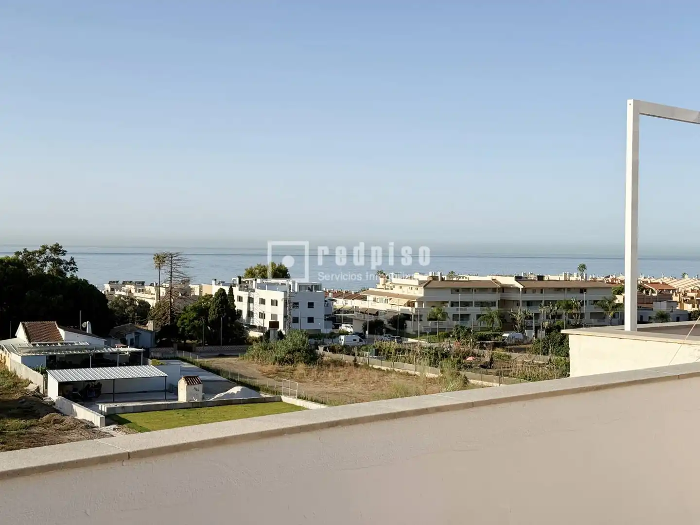 Vista exterior de Casa o chalet en venta en Rincón de la Victoria con Aire acondicionado, Jardín privado y Terraza