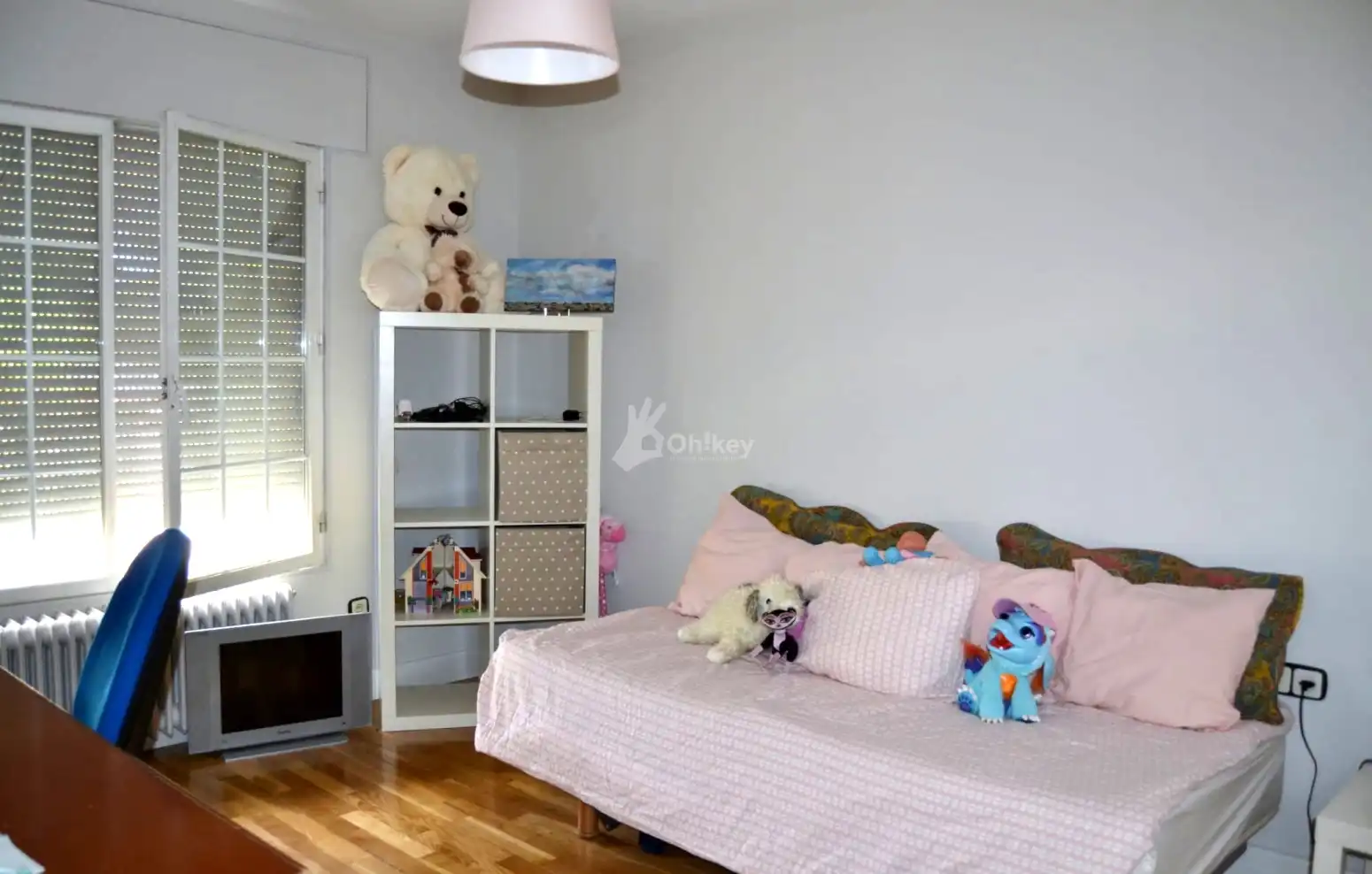 Bedroom of Houses for sale in Villaviciosa de Odón  with Heating, Private garden and Swimming Pool