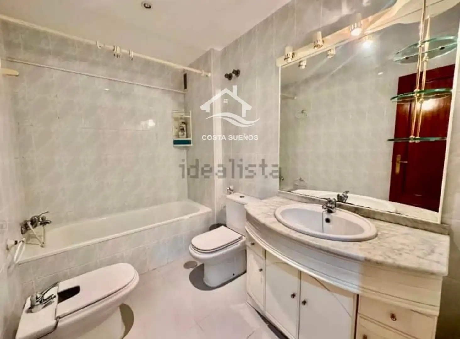 Bathroom of Flat for sale in Mutxamel  with Air Conditioner and Storage room