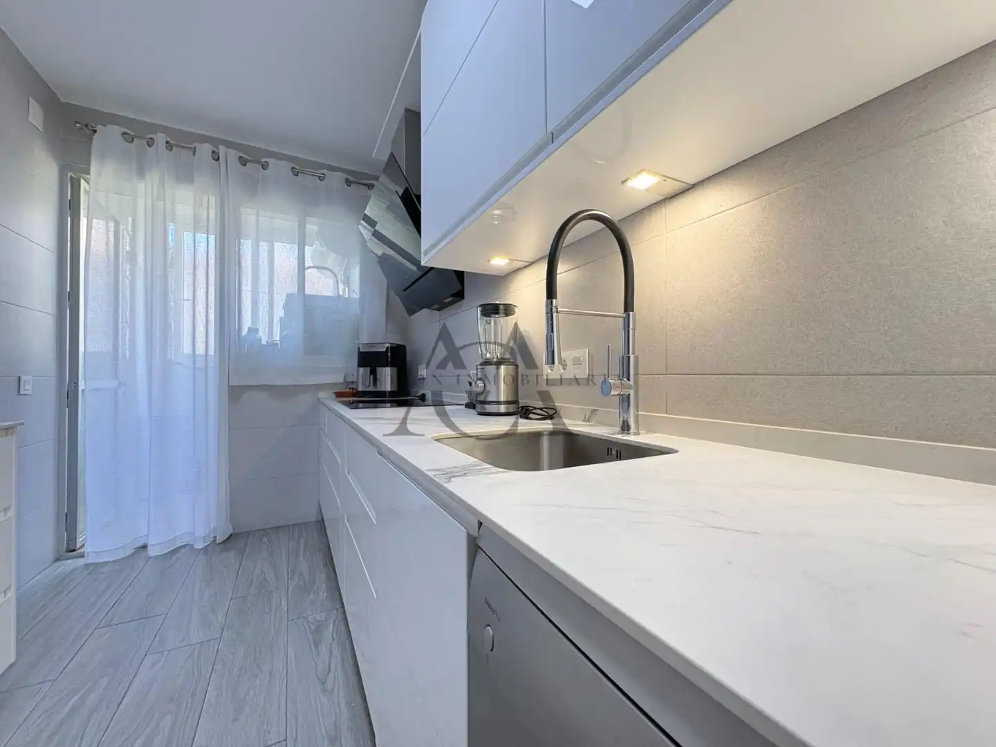 Kitchen of Flat for sale in Lucena  with Air Conditioner, Heating and Terrace