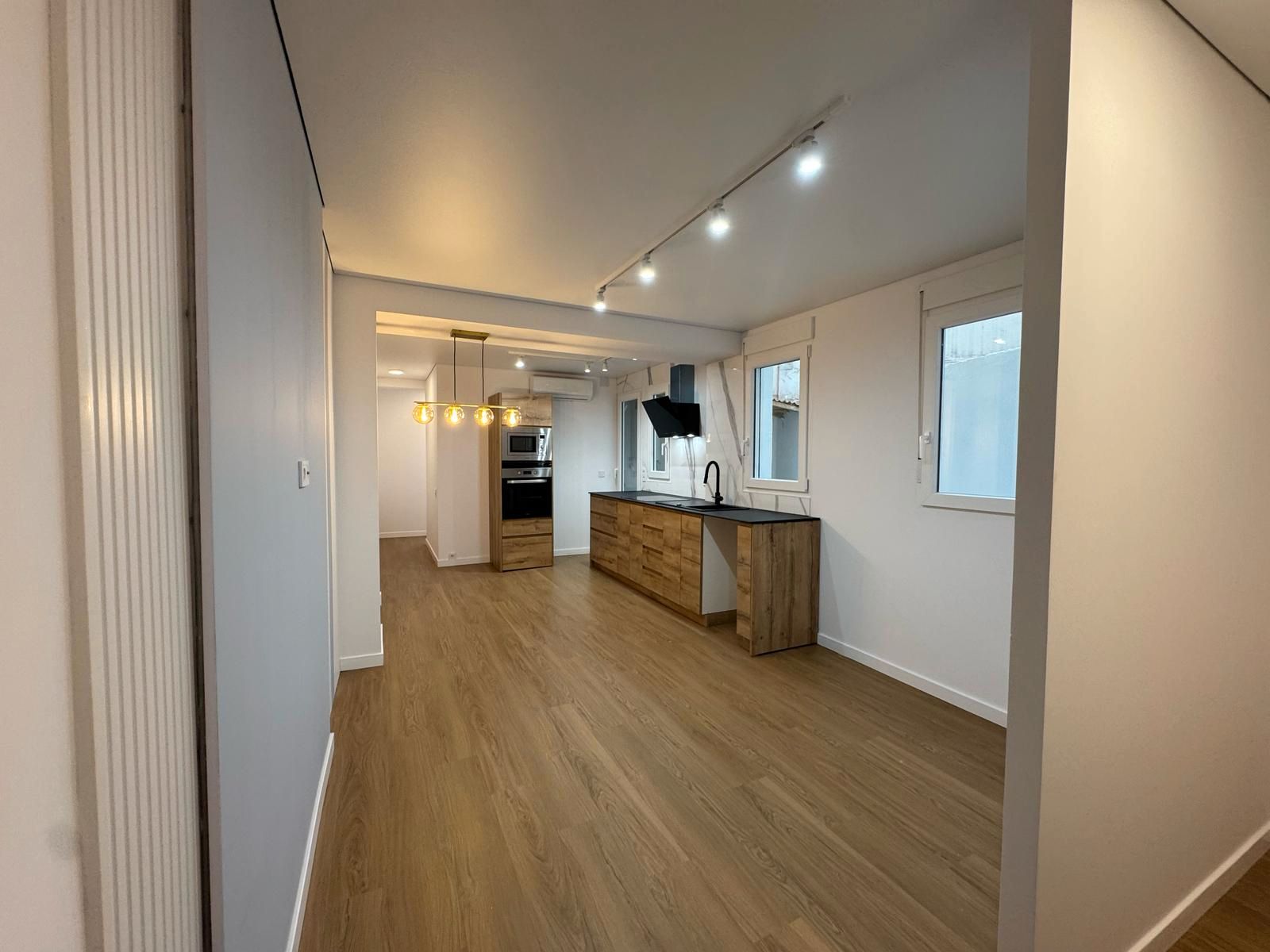 Flat for sale in  Valencia Capital  with Balcony