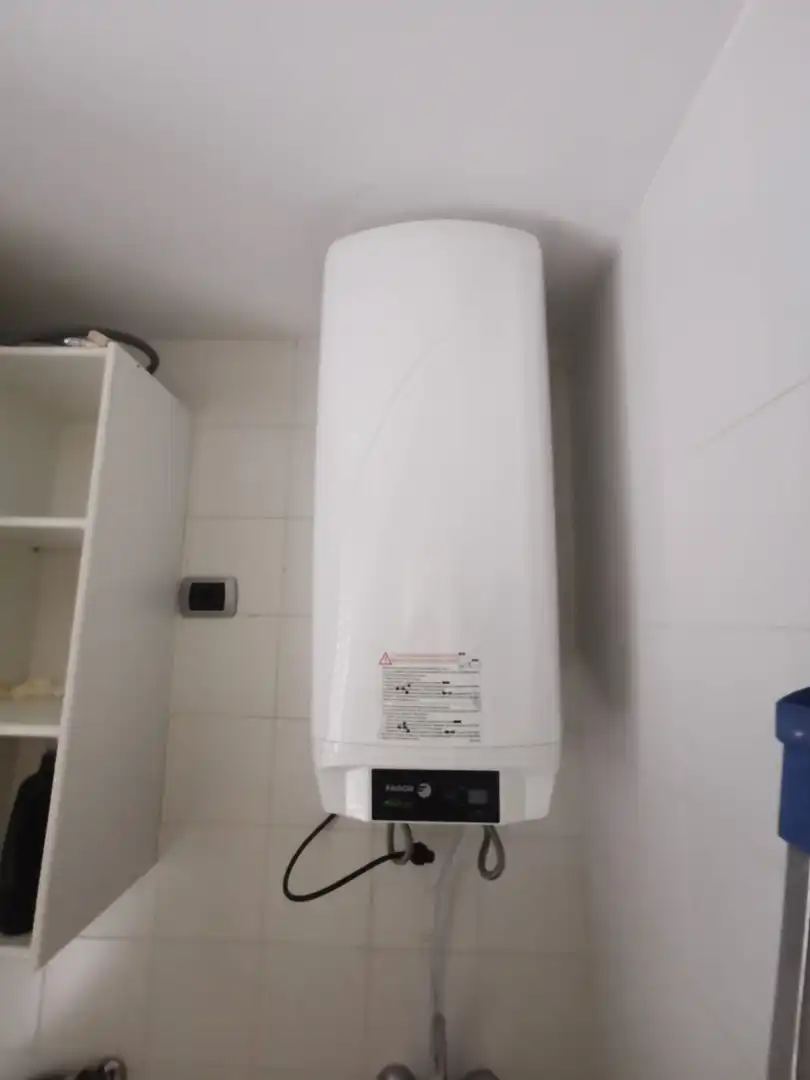 Badezimmer von Dachboden zur Miete in Santa Cruz de Tenerife mit Klimaanlage, Terrasse und Abstellraum