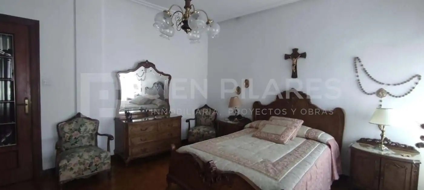 Bedroom of Flat for sale in  Logroño