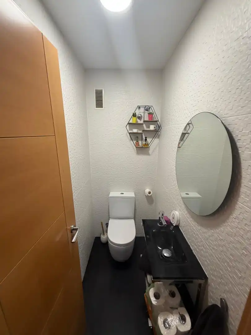 Baño de Piso en venta en Cornellà de Llobregat con Aire acondicionado, Calefacción y Terraza