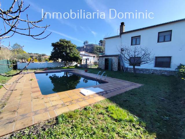 Casa adosada en Venta en Carrer Breda, 4 en Mas Altaba - El Molí