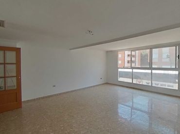 Reihenhaus mit Balkon zum Verkauf in Avinguda de l'Alcora