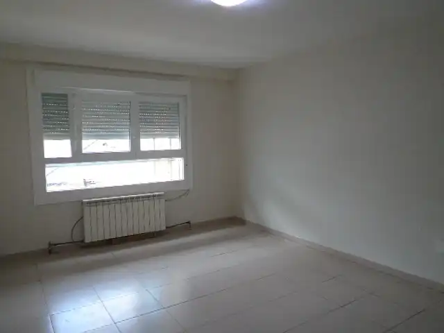 Habitación de Piso en venta en  Logroño con Calefacción