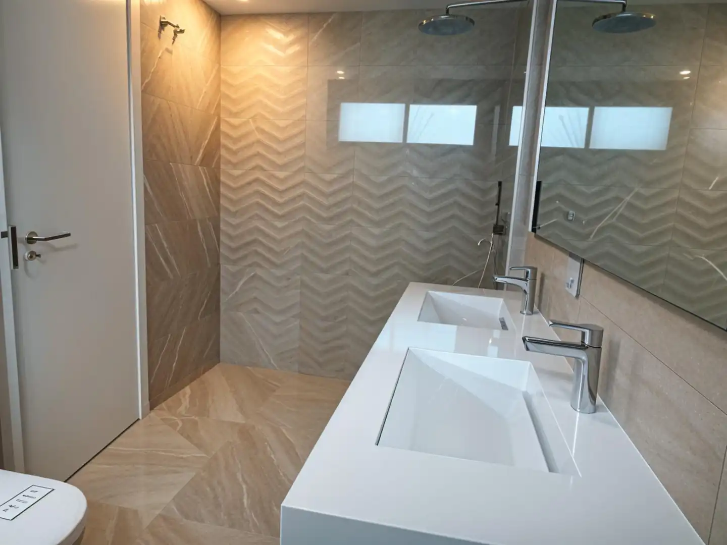 Bany de Apartament en venda en Marbella amb Aire condicionat, Terrassa i Traster