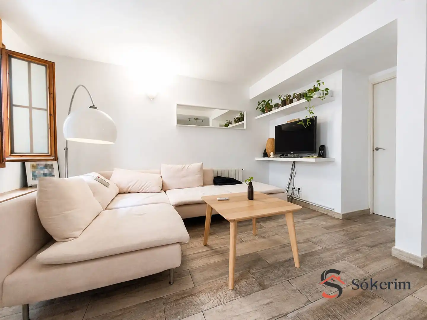 Sala d'estar de Casa o xalet en venda en Barcelona amb Aire condicionat, Calefacció i Terrassa