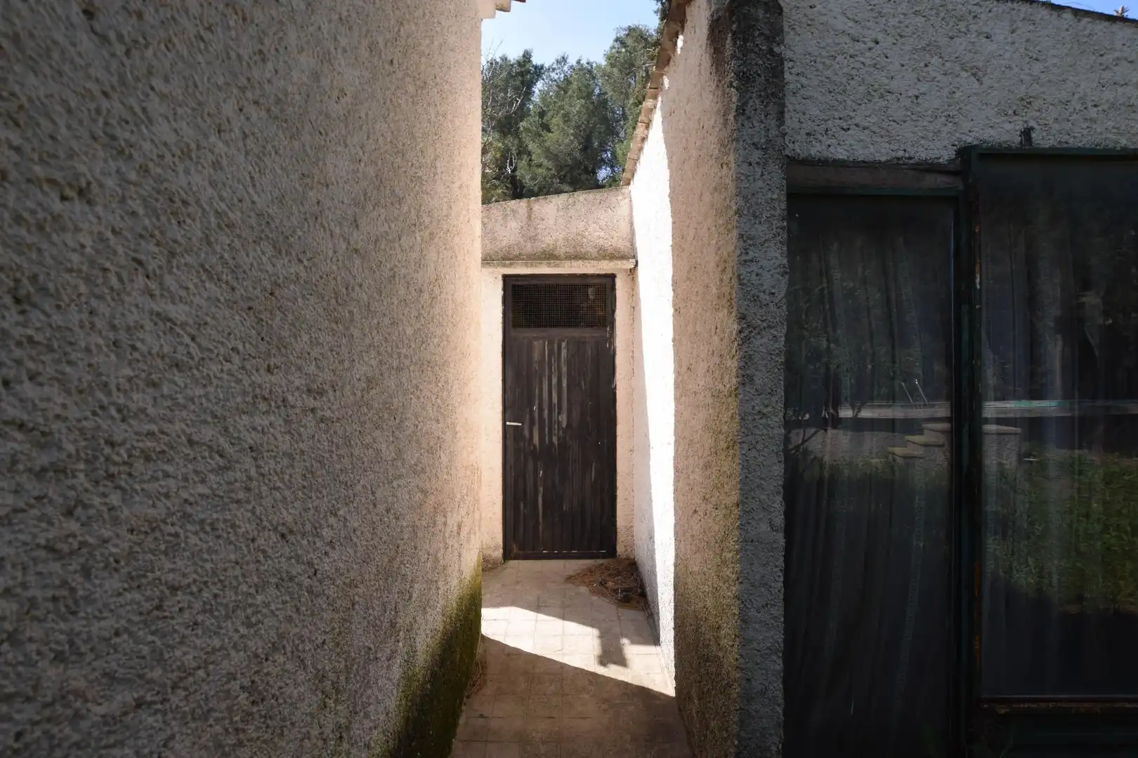Vista exterior de Casa o xalet en venda en Alfara de Carles amb Terrassa, Traster i Piscina