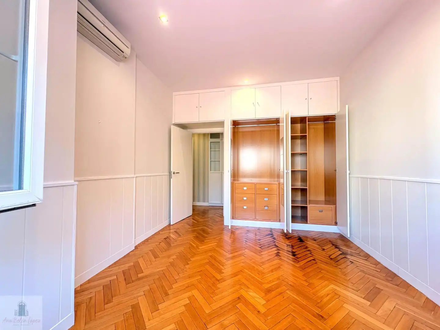 Bedroom of Flat for rent in Badajoz  with Air Conditioner and Heating