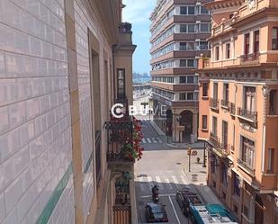 Vista exterior de Pis en venda en Gijón  amb Terrassa