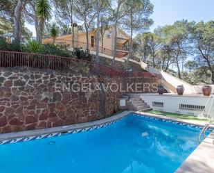 Swimming pool of House or chalet to rent in Gilet  with Air Conditioner, Terrace and Swimming Pool