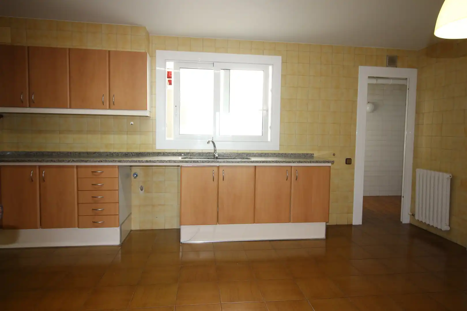 Küche von Maisonette zum Verkauf in Figueres mit Heizung, Terrasse und Abstellraum