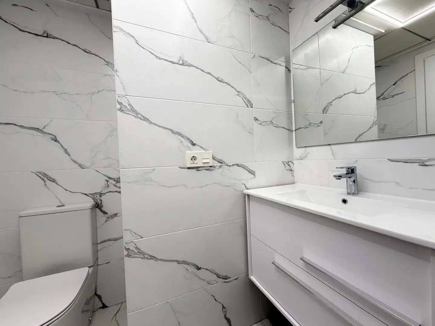 Apartamento con piscina en venta en N/A, imagen 25