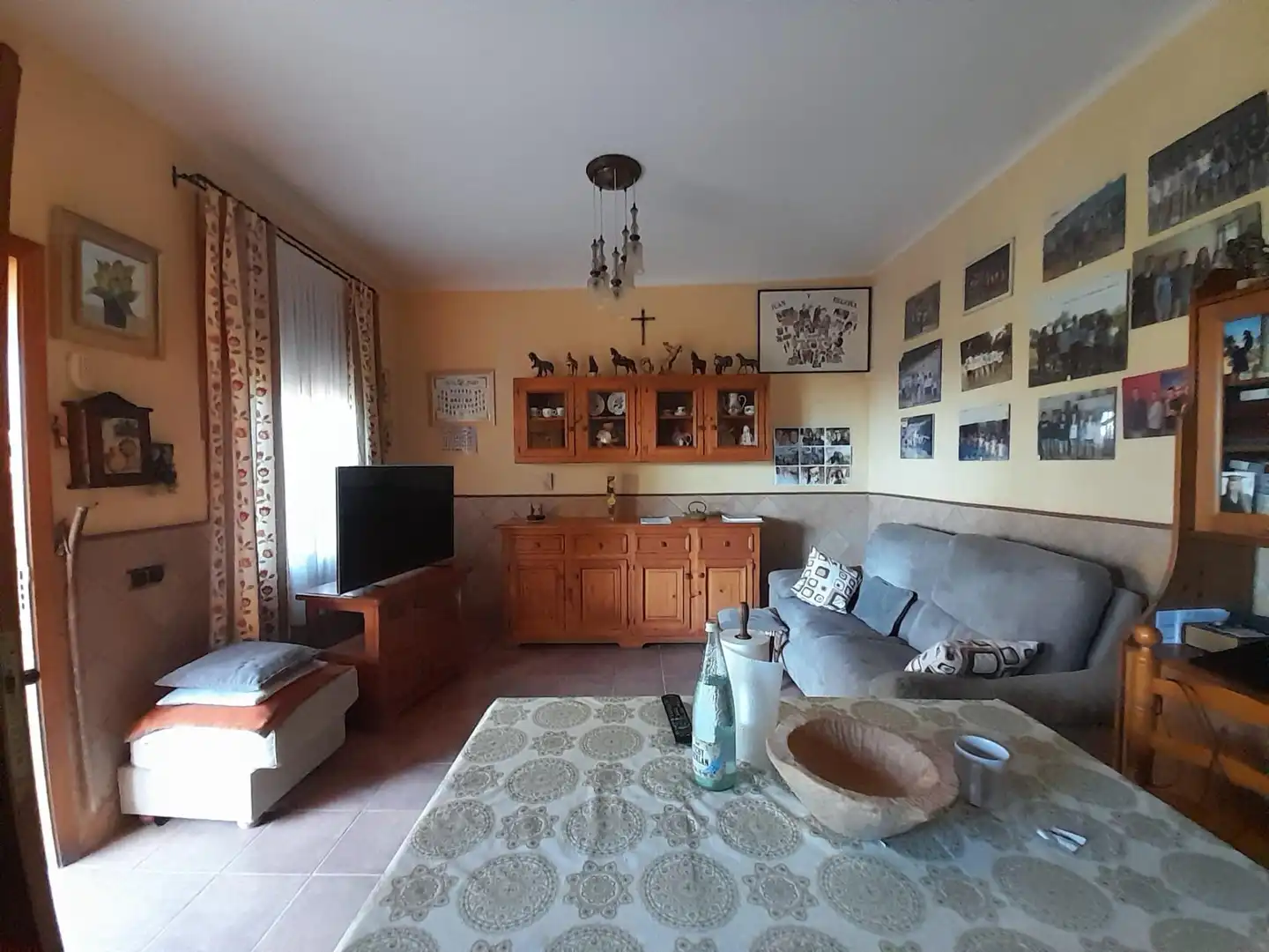 Wohnzimmer von Country house zum Verkauf in Arenys de Munt mit Privatgarten und Terrasse
