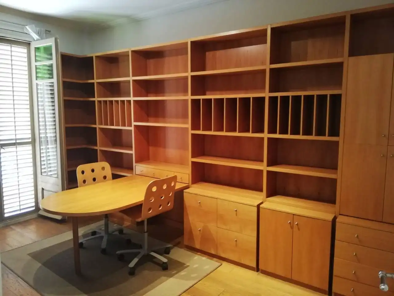 Wohnung zur Miete in Girona mit Klimaanlage, Heizung und Parkett