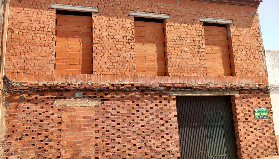 Photo 1 of Single-family semi-detached for sale in Calle Brocense, 7, Talavera la Real, Badajoz