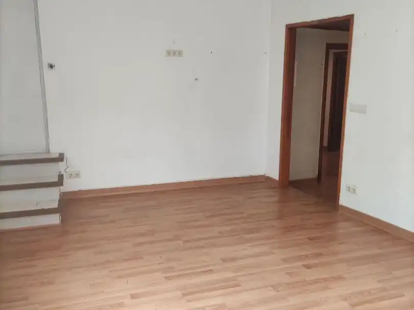 Geschaftsraum zur Miete in Bellver de Cerdanya mit Parkett