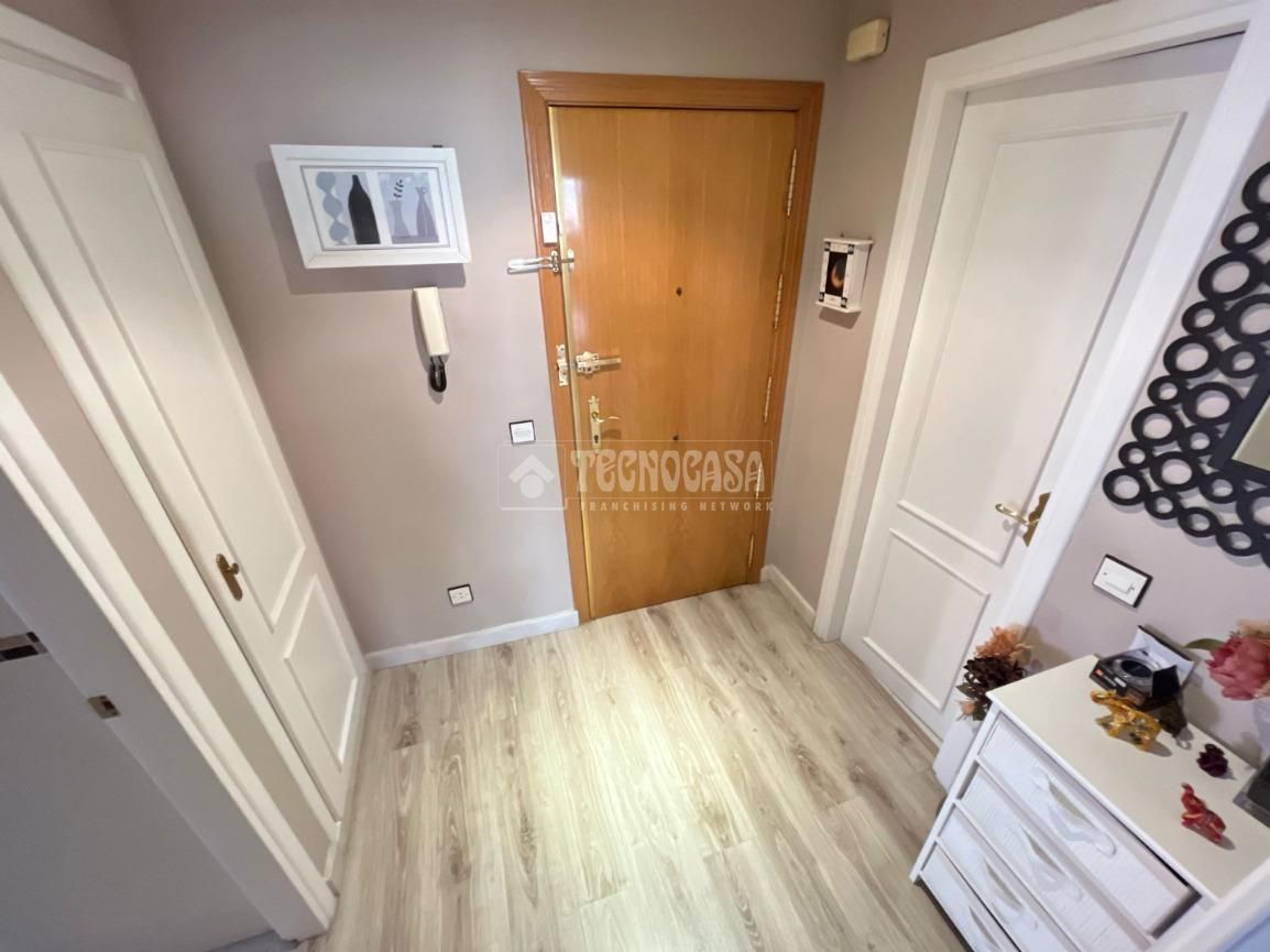 Flat for sale in  Madrid Capital