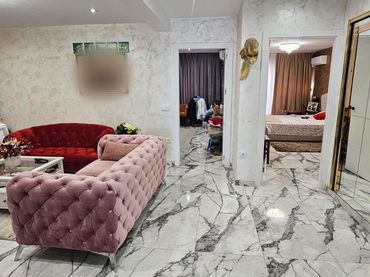 Casa con balcón en venta en Calle Santa Amalia