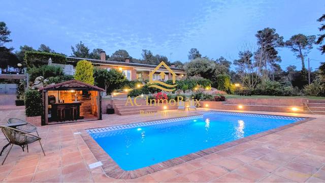 Casa-chalet en Venta en Begues
