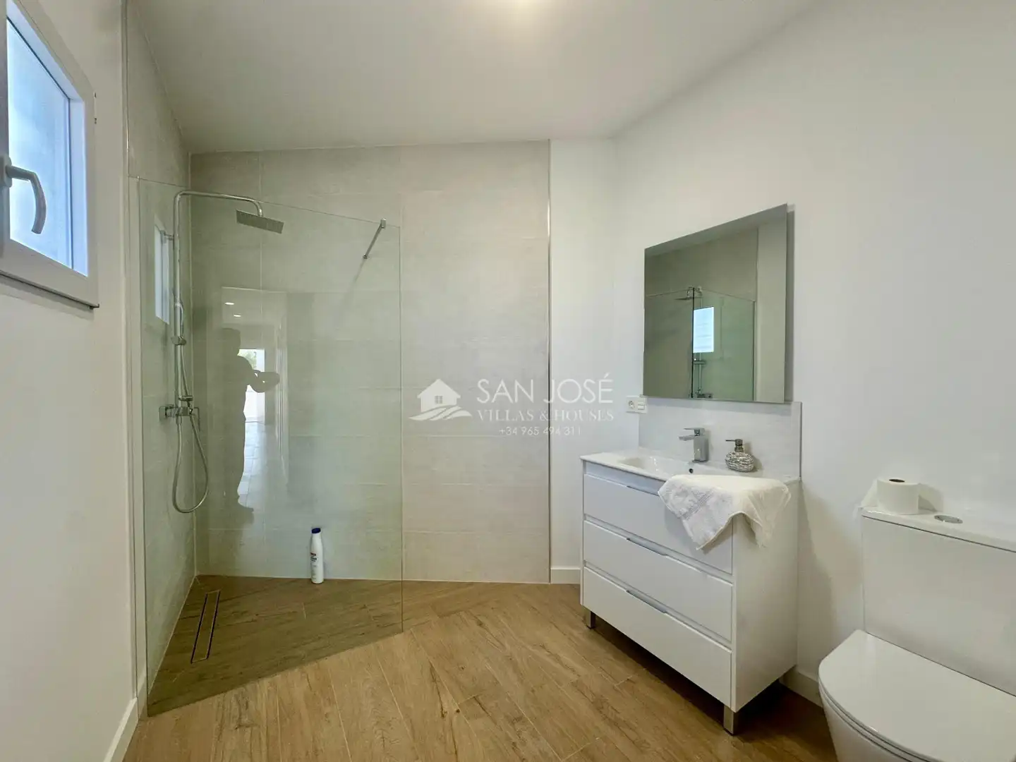 Baño de Casa o chalet de alquiler en Aspe con Aire acondicionado, Calefacción y Terraza