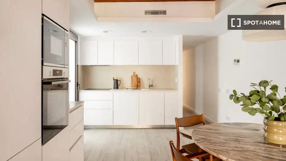 Flat with terrace to rent in Ciutat Vella, imagen 10