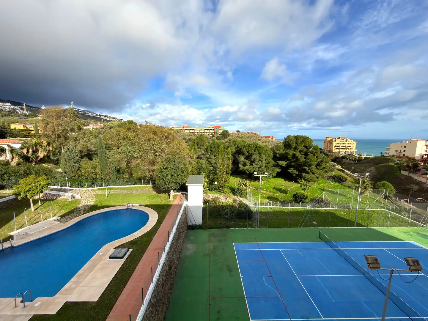 Garden of Flat for sale in Benalmádena  with Air Conditioner, Storage room and Oven