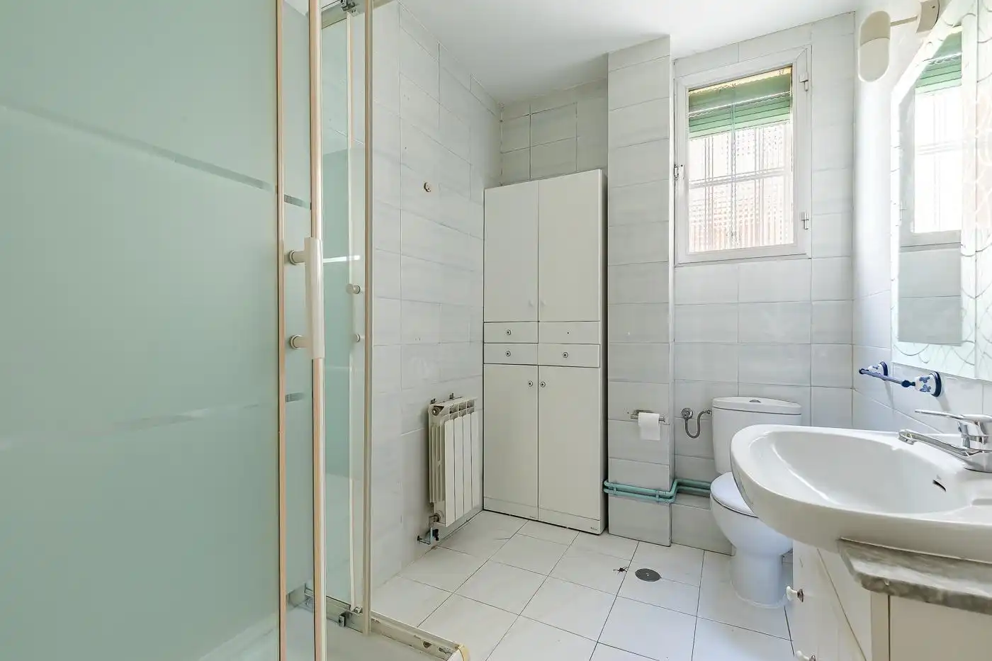 Bathroom of Flat for rent in Madrid  with Heating and Furnished