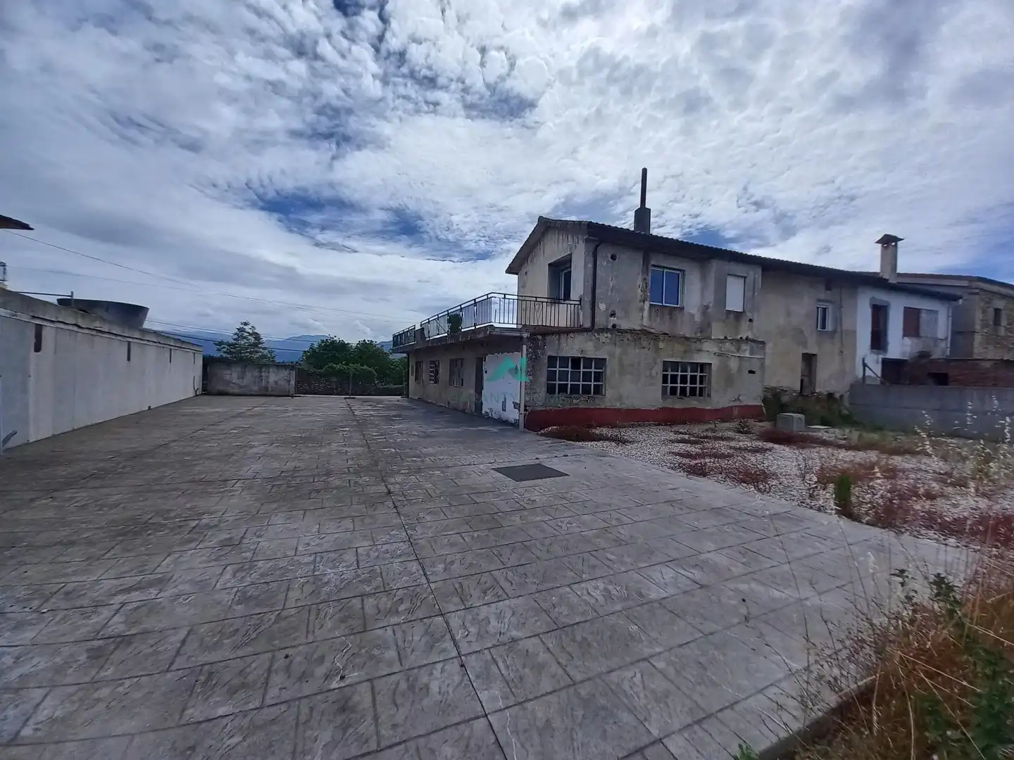 Casa rústica amb jardí en venda a NATES, imagen 28