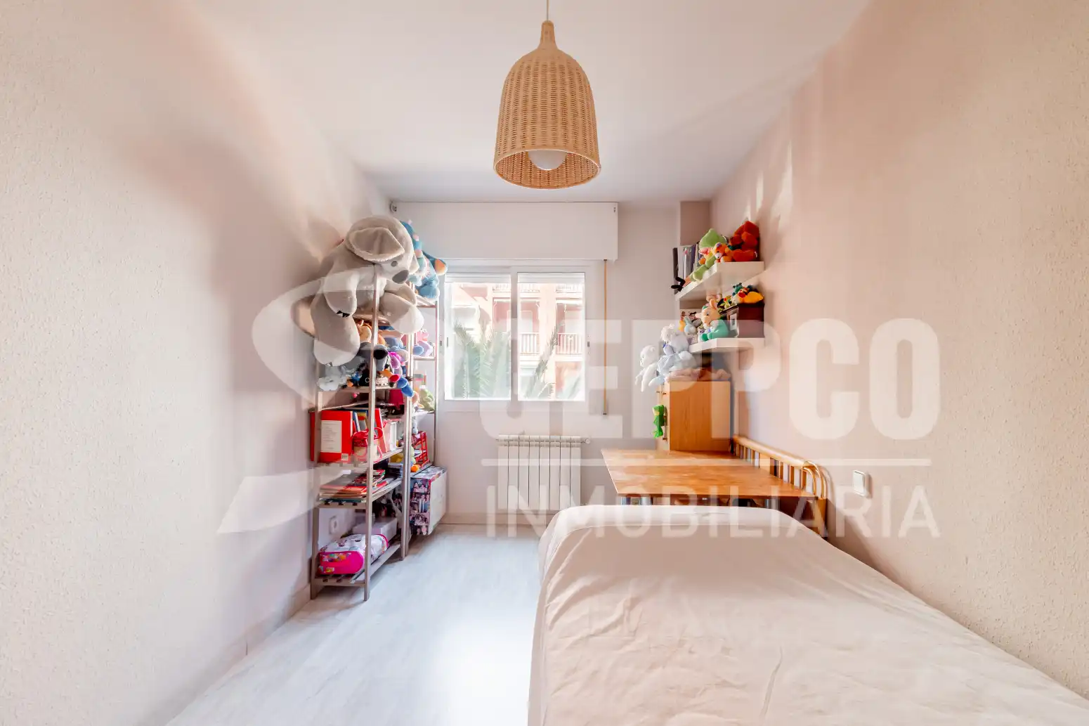 Flat for sale in Canillas