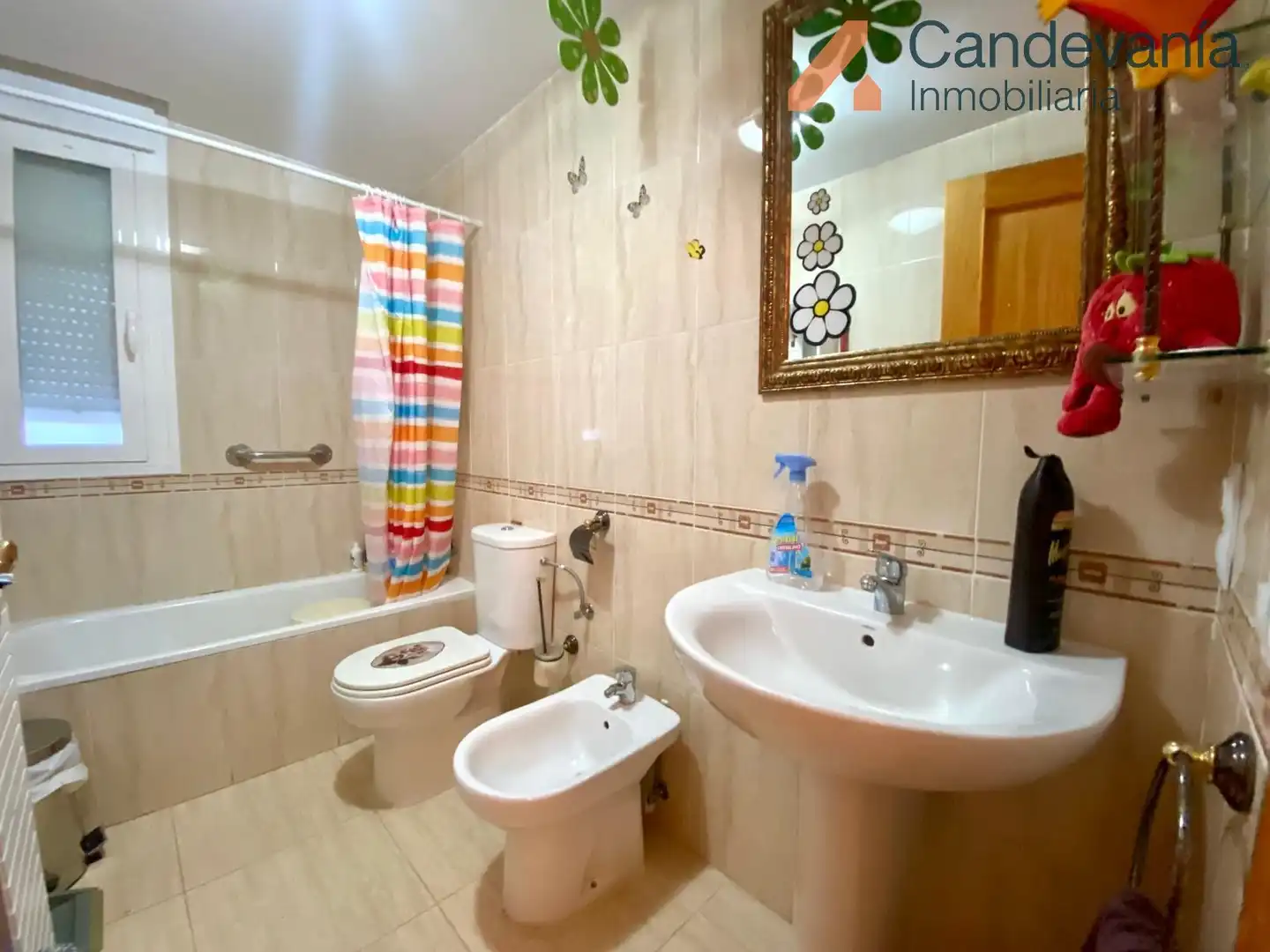 Baño de Casa adosada en venta en Las Pedrosas con Aire acondicionado, Calefacción y Jardín privado