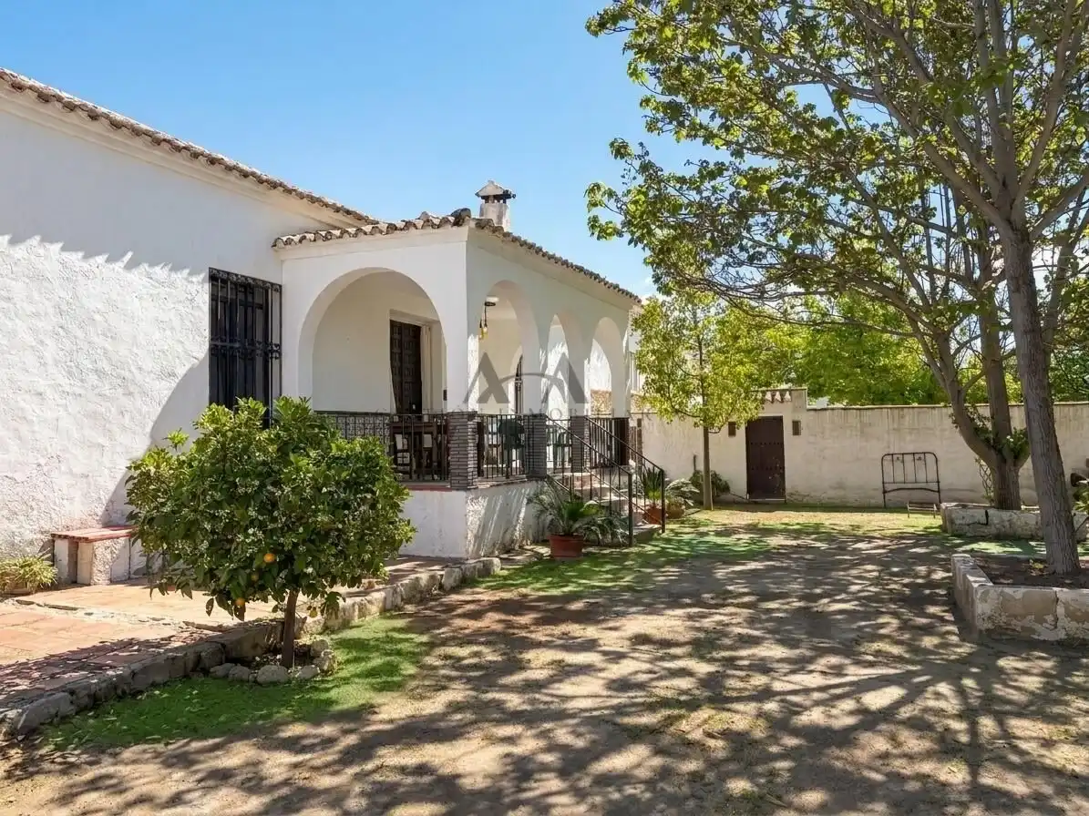 Vista exterior de Casa o chalet en venta en Lucena