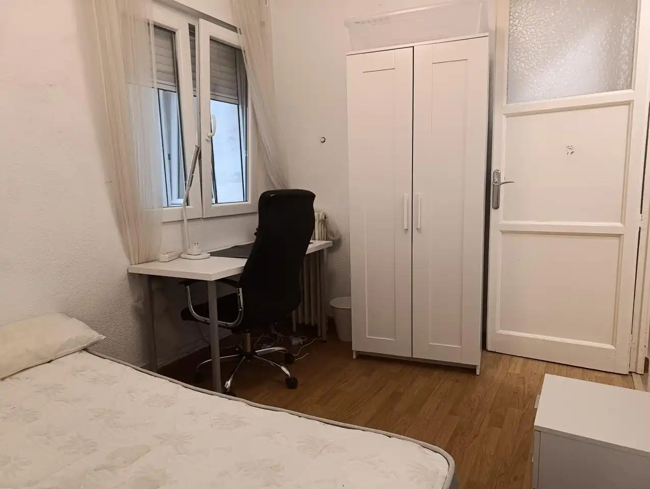 Habitación de Planta baja en venta en Madrid