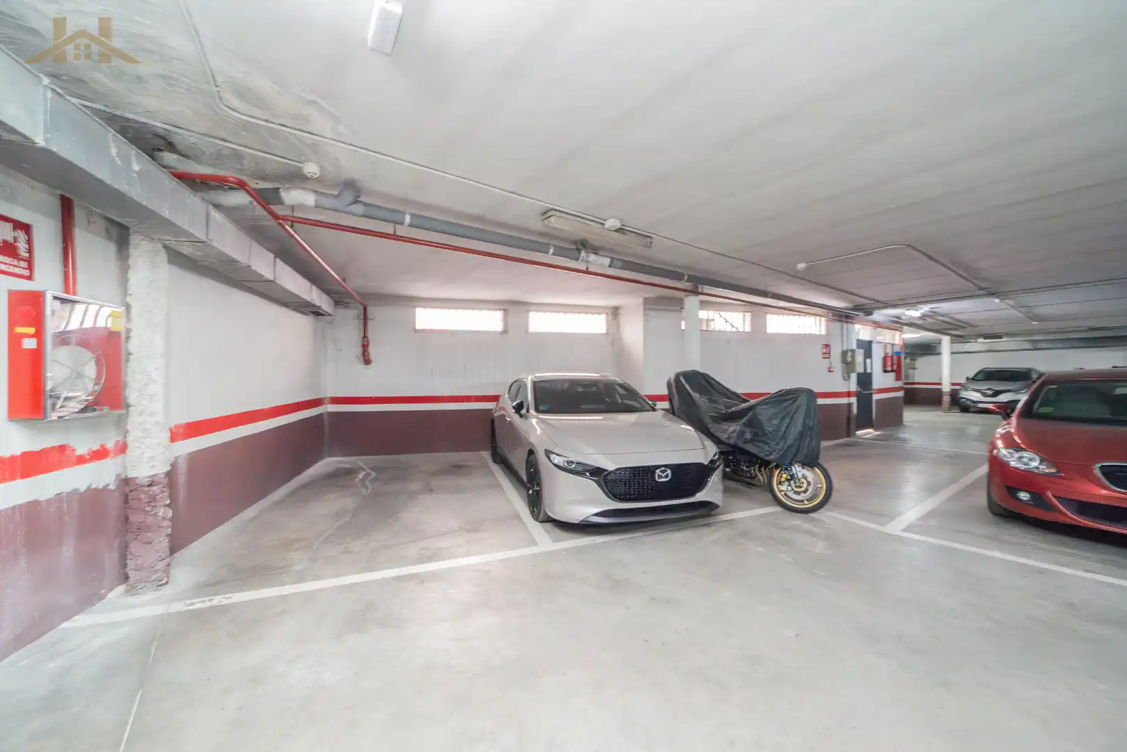 Parking of Duplexes for sale in Pinto  with Air Conditioner, Heating and Balcony