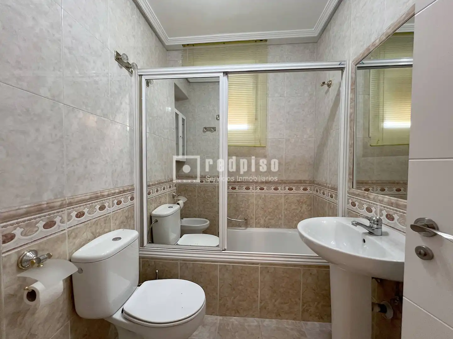 Badezimmer von Haus oder Chalet zur Miete in Madrid mit Heizung, Privatgarten und Terrasse