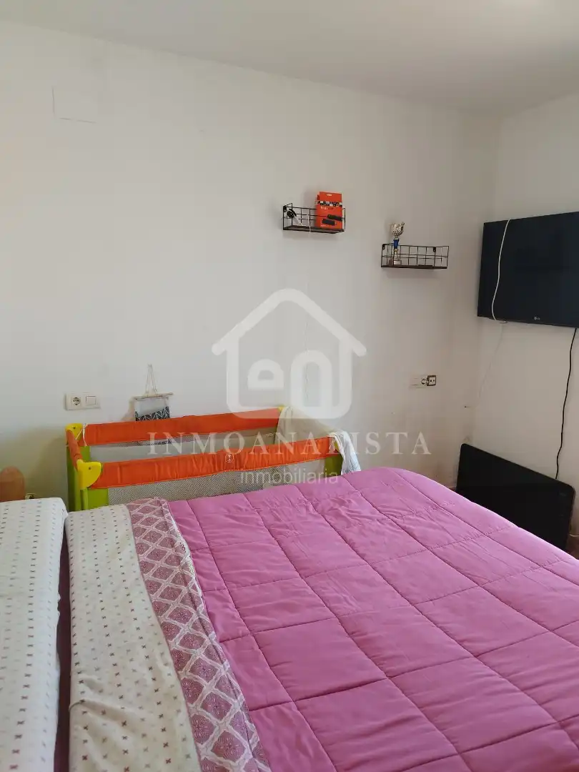 Habitación de Casa adosada en venta en Camporrobles con Calefacción, Terraza y Trastero