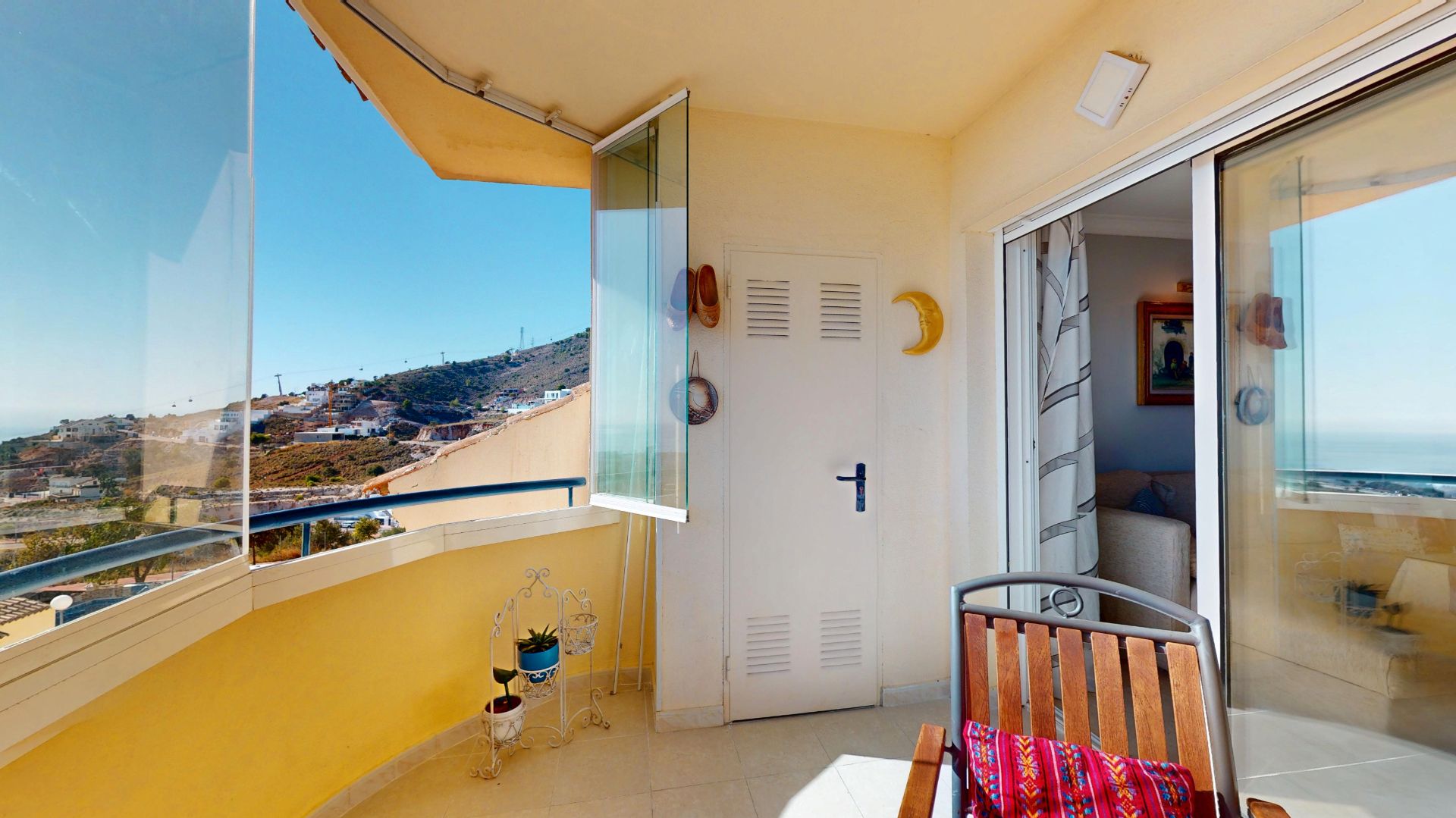 Bedroom of Attic for sale in Benalmádena  with Air Conditioner, Heating and Private garden