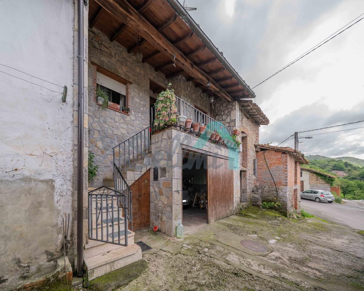 Exterior view of Single-family semi-detached for sale in Llanes  with Heating, Private garden and Terrace