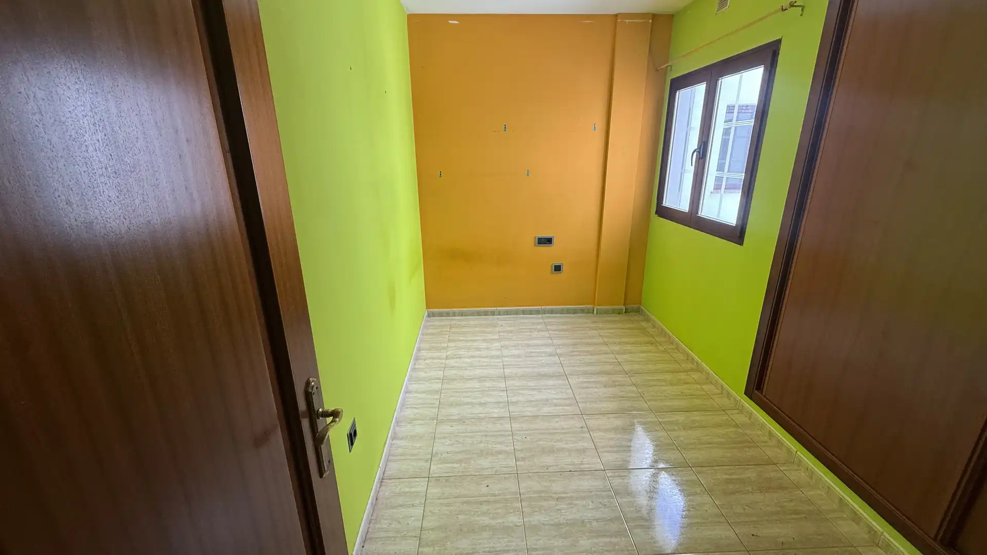 Flat for sale in C/ Jacinto Benavente, Fabelo
