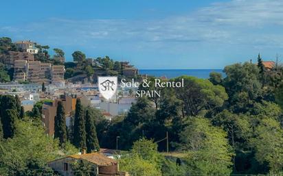 Vista exterior de Pis en venda en Tossa de Mar amb Terrassa